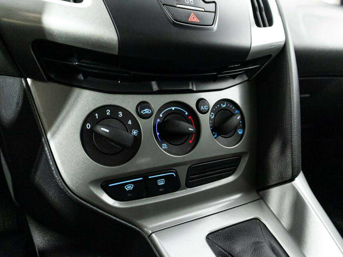 Купить Ford Focus с пробегом. Фото: #14