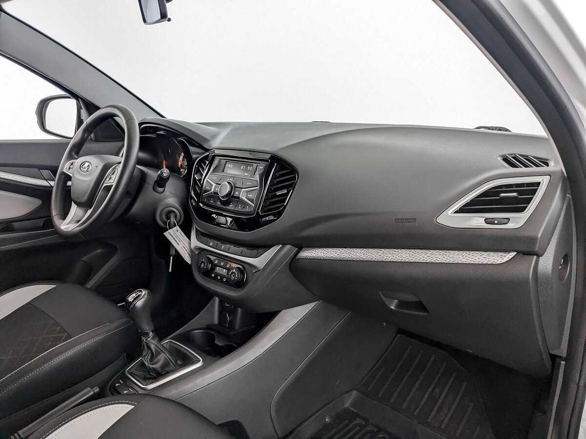 Купить Lada (ВАЗ) Vesta с пробегом. Фото: #8