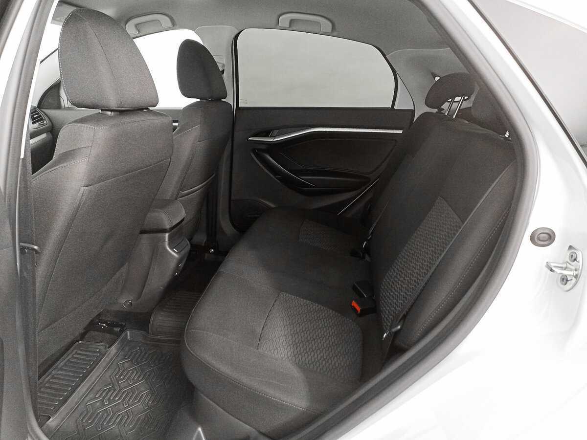 Купить Lada (ВАЗ) Vesta с пробегом. Фото: #9