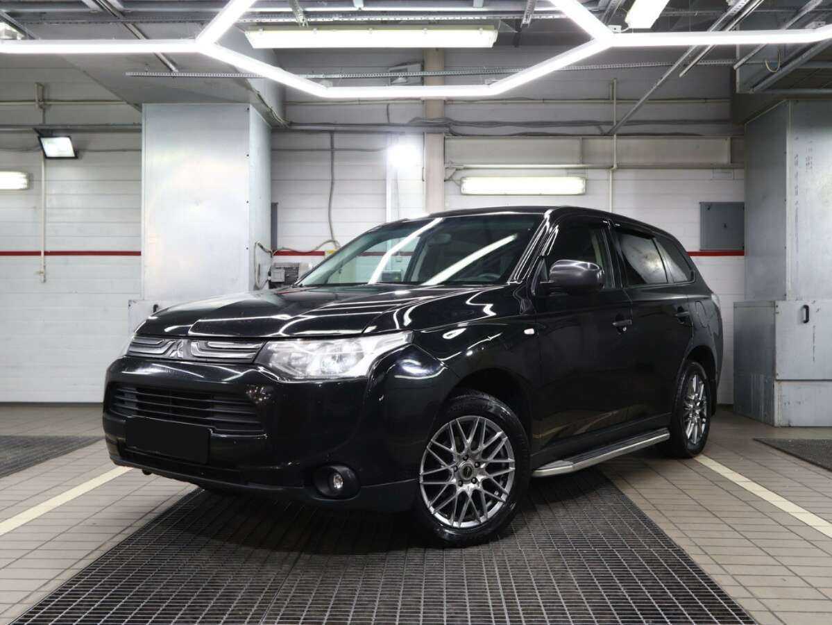 Купить Mitsubishi Outlander с пробегом. Посмотреть фото