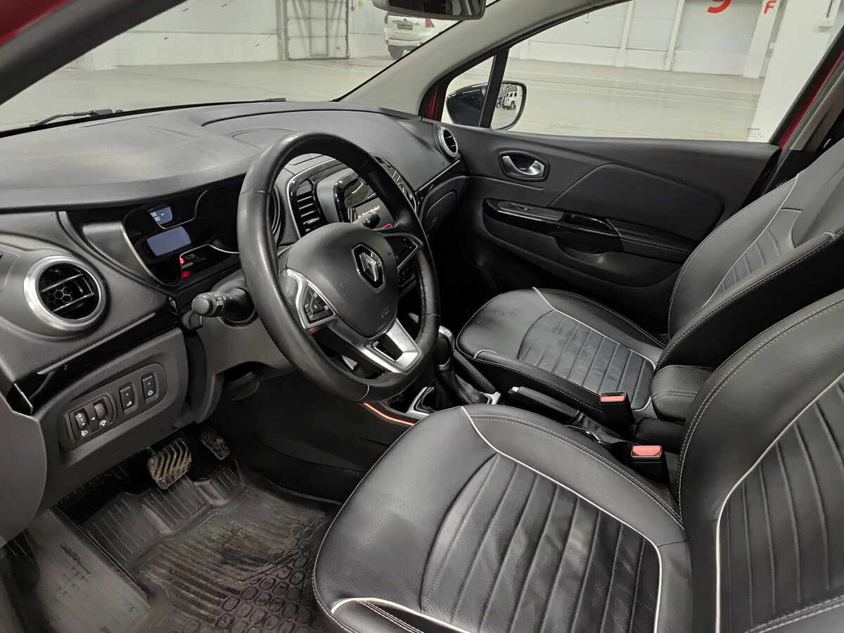 Купить Renault Kaptur с пробегом. Фото: #15