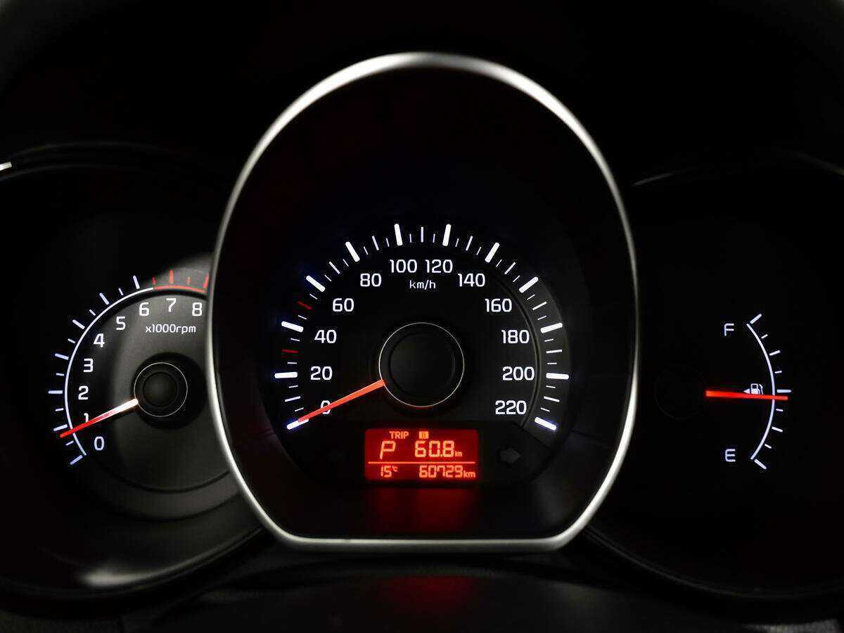 Купить Kia Rio с пробегом. Фото: #10