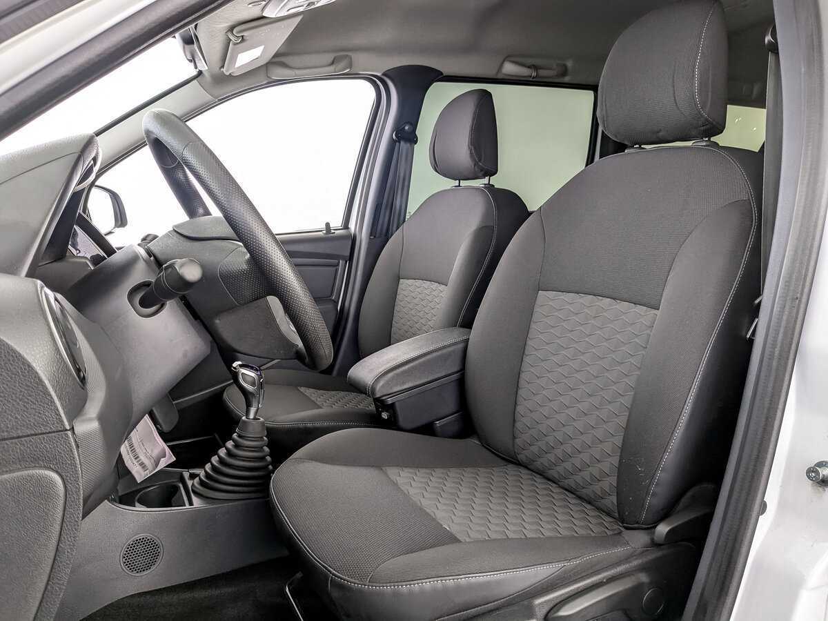 Купить Lada (ВАЗ) Largus с пробегом. Фото: #17