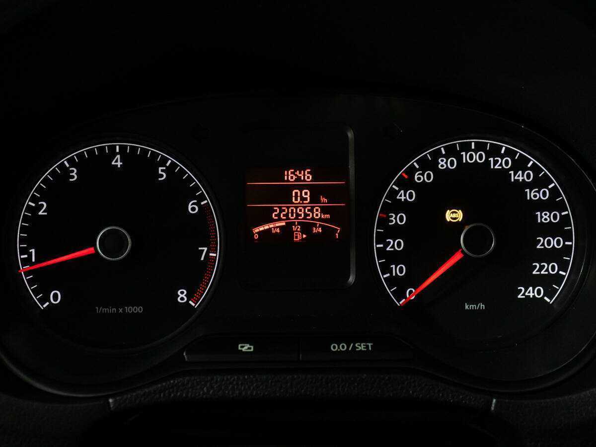 Купить Volkswagen Polo с пробегом. Фото: #11