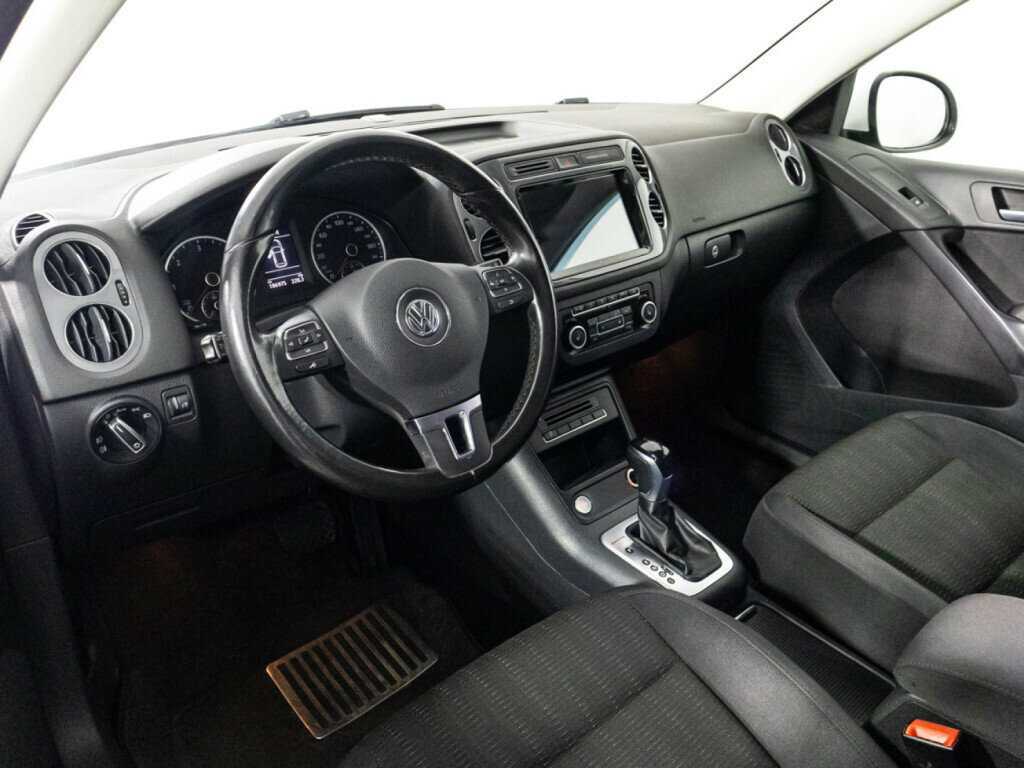 Купить Volkswagen Tiguan с пробегом. Фото: #10