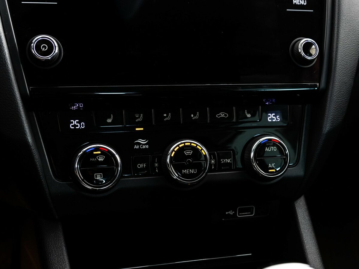 Купить Skoda Octavia с пробегом. Фото: #10