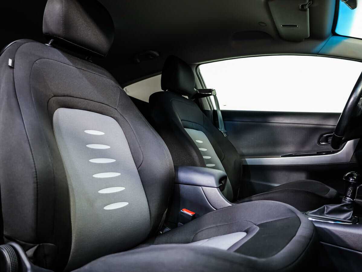 Купить Kia Ceed с пробегом. Фото: #10