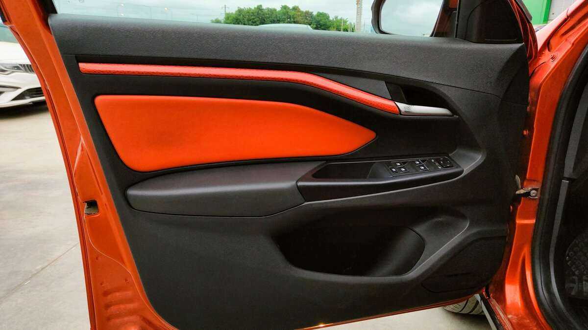 Купить Lada (ВАЗ) Vesta с пробегом. Фото: #11