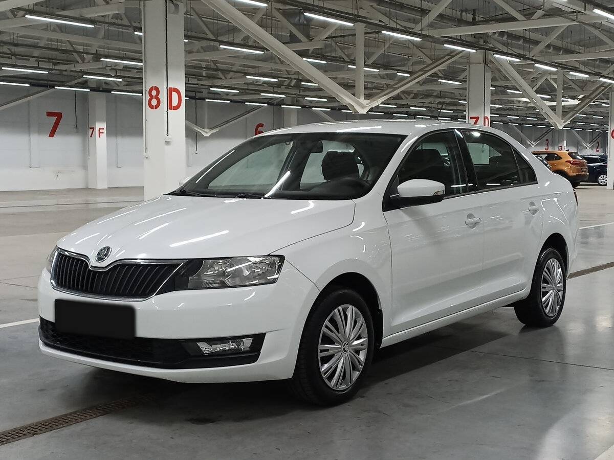 Купить Skoda Rapid с пробегом. Фото: #0