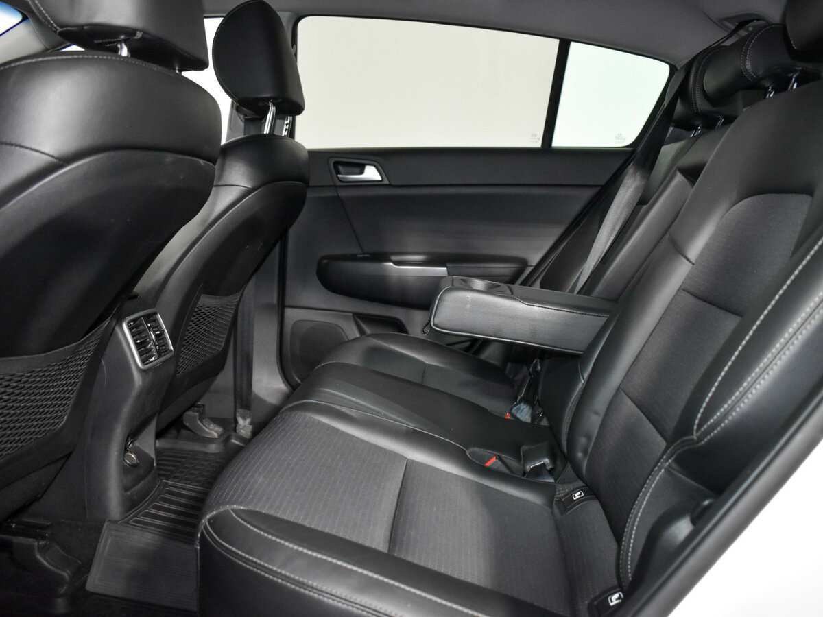 Купить Kia Sportage с пробегом. Фото: #10