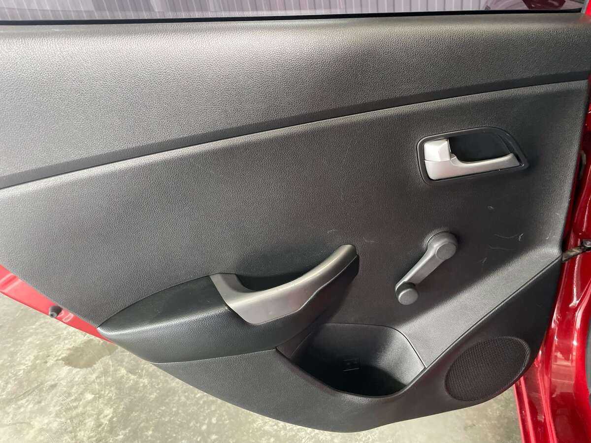 Купить Kia Rio с пробегом. Фото: #21