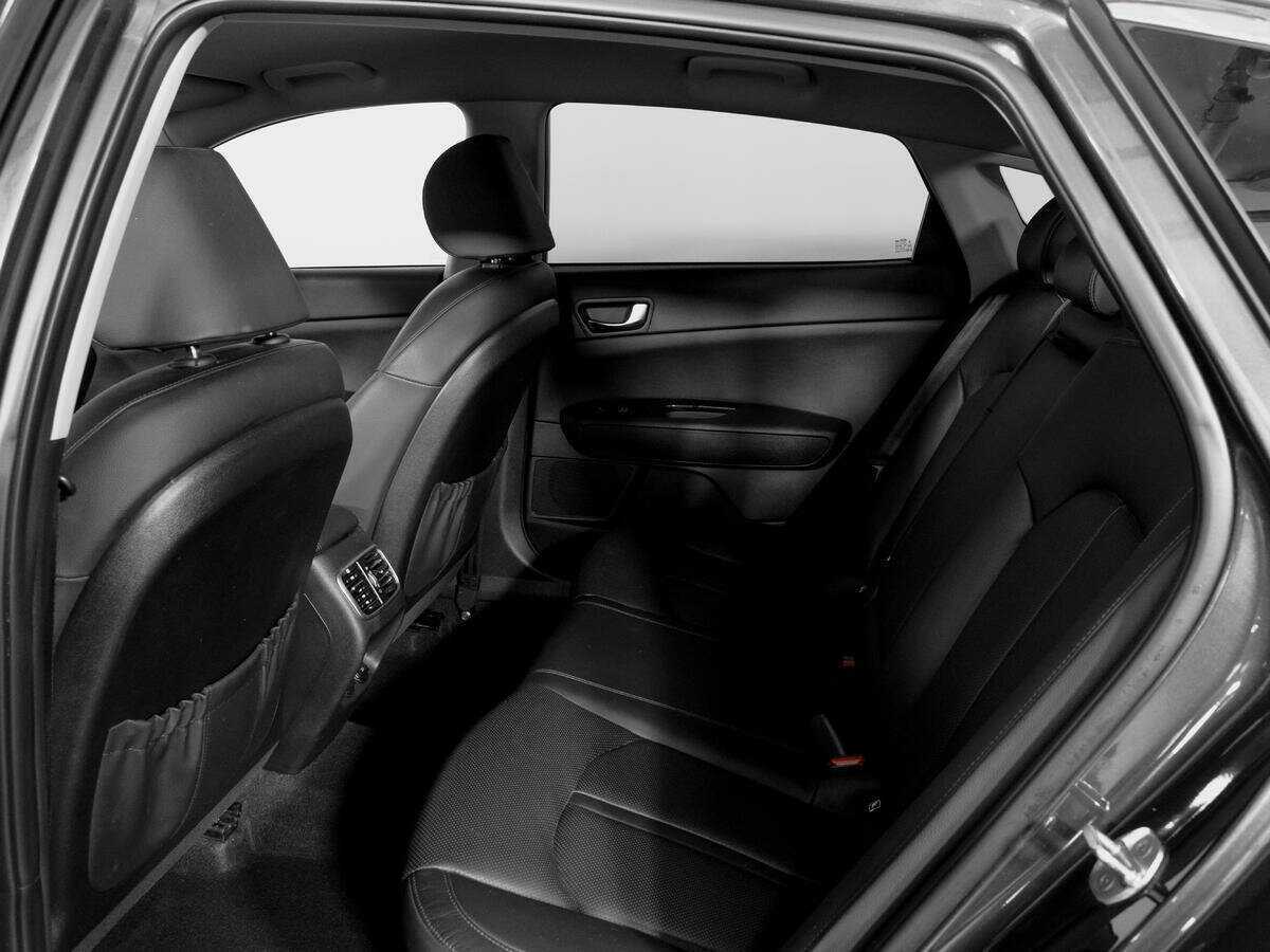 Купить Kia Optima с пробегом. Фото: #9