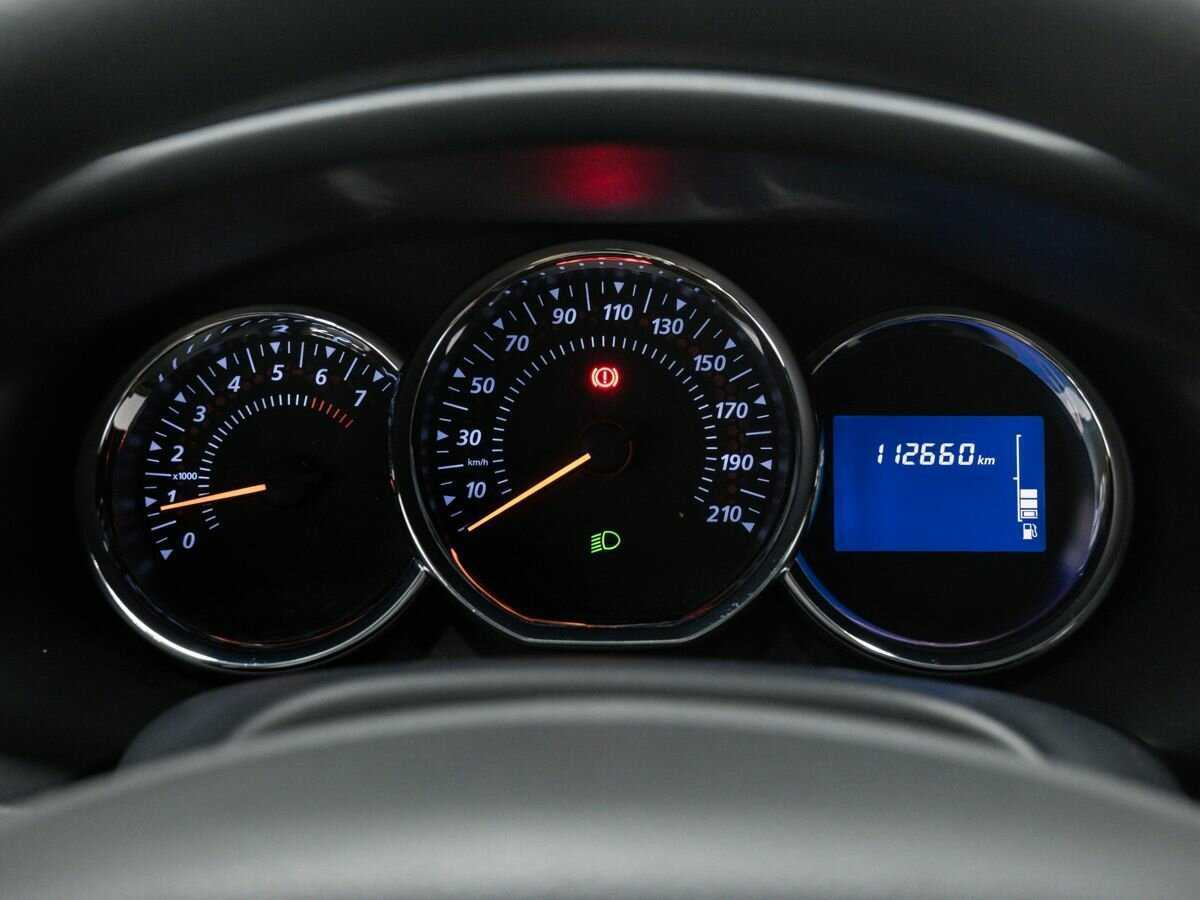 Купить Renault Sandero с пробегом. Фото: #18