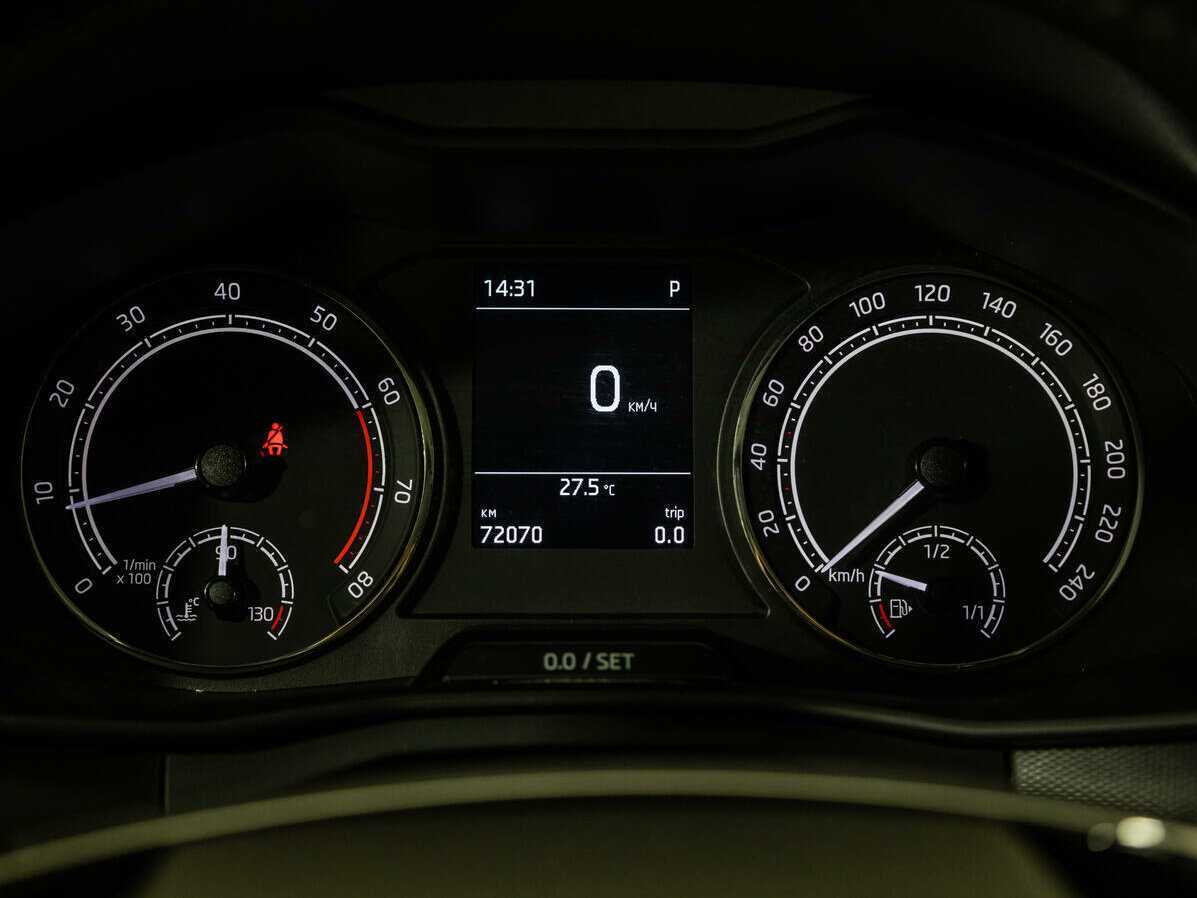 Купить Skoda Rapid с пробегом. Фото: #11