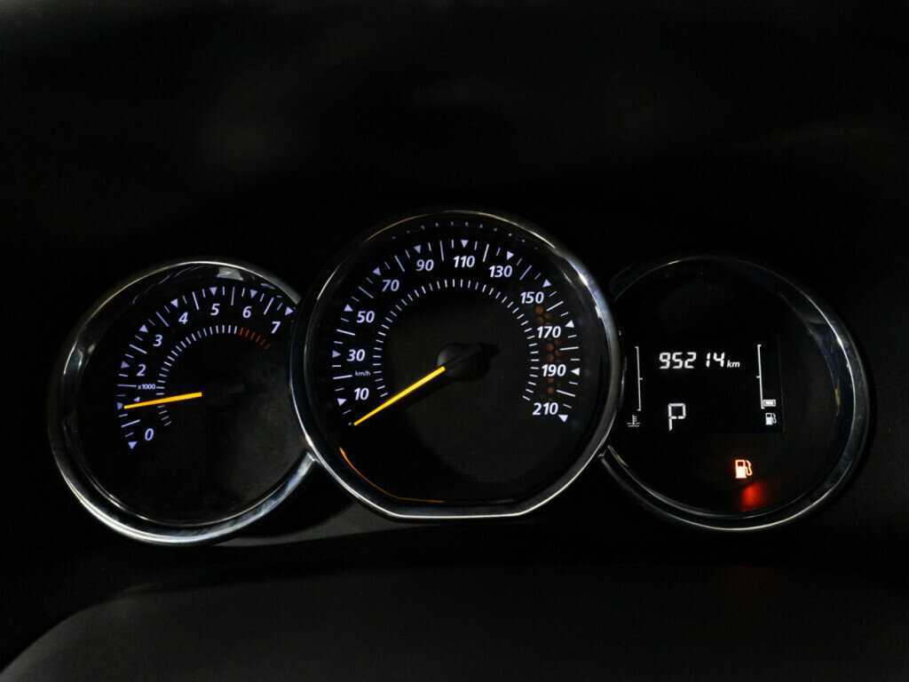 Купить Renault Sandero с пробегом. Фото: #11