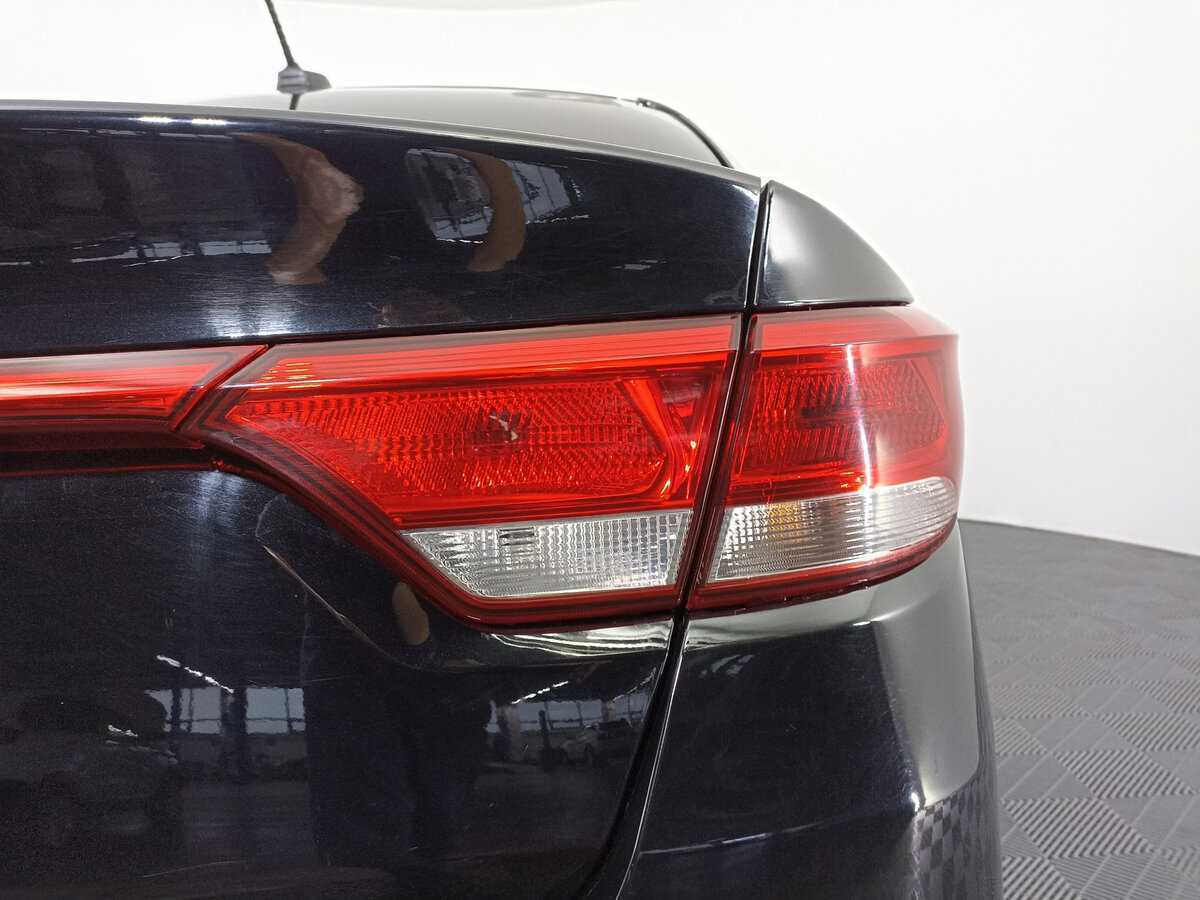 Купить Kia Rio с пробегом. Фото: #8