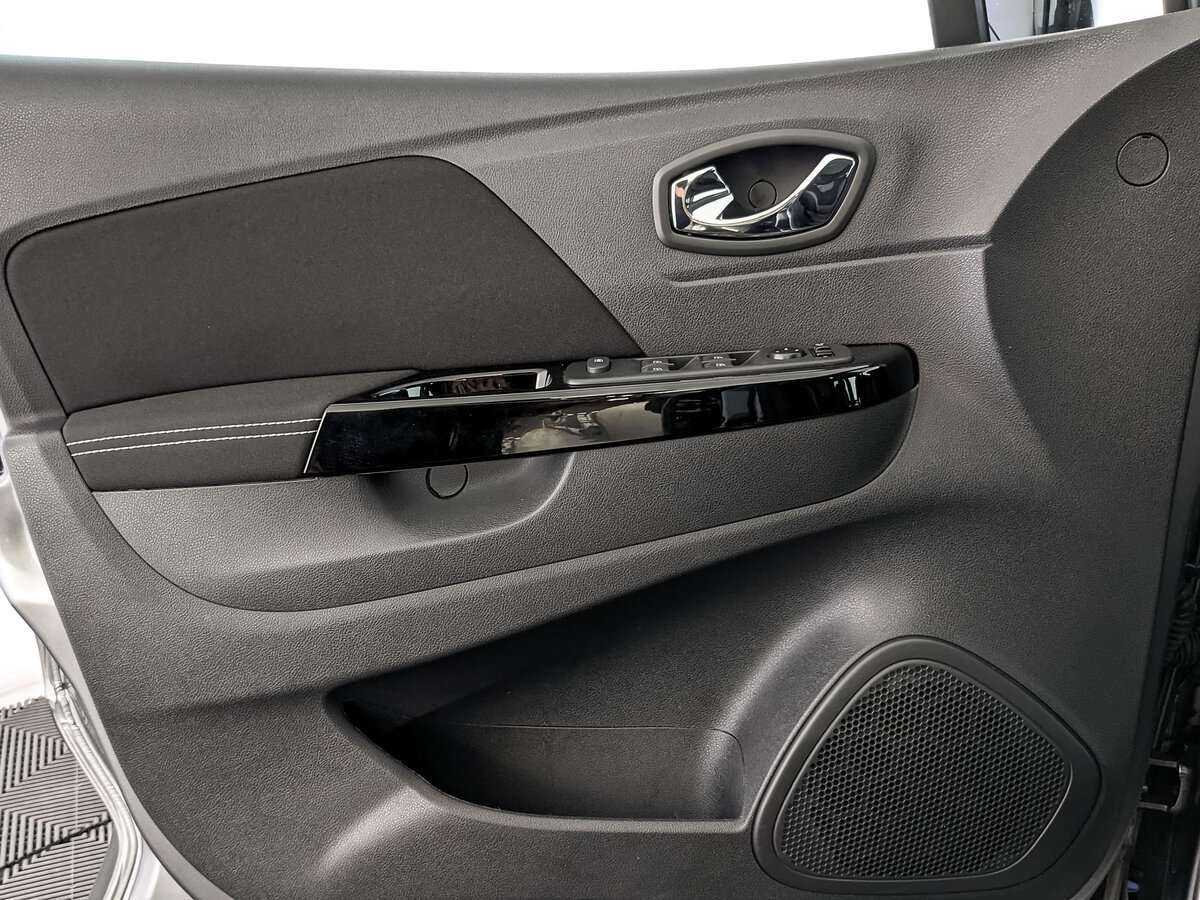 Купить Renault Kaptur с пробегом. Фото: #13