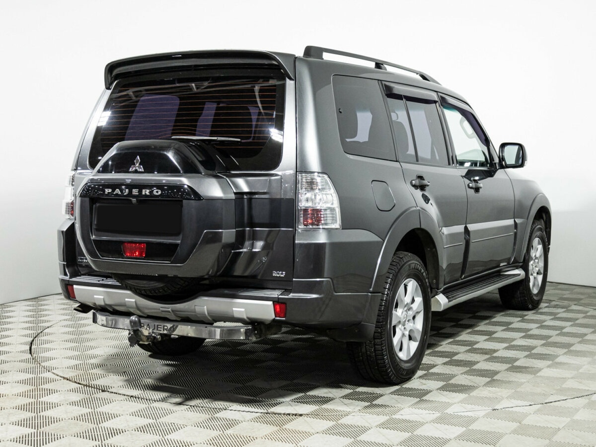 Купить Mitsubishi Pajero с пробегом. Фото: #3