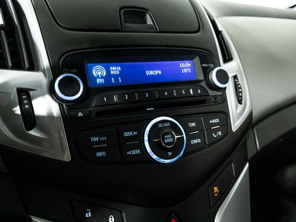 Купить Chevrolet Cruze с пробегом. Фото: #15