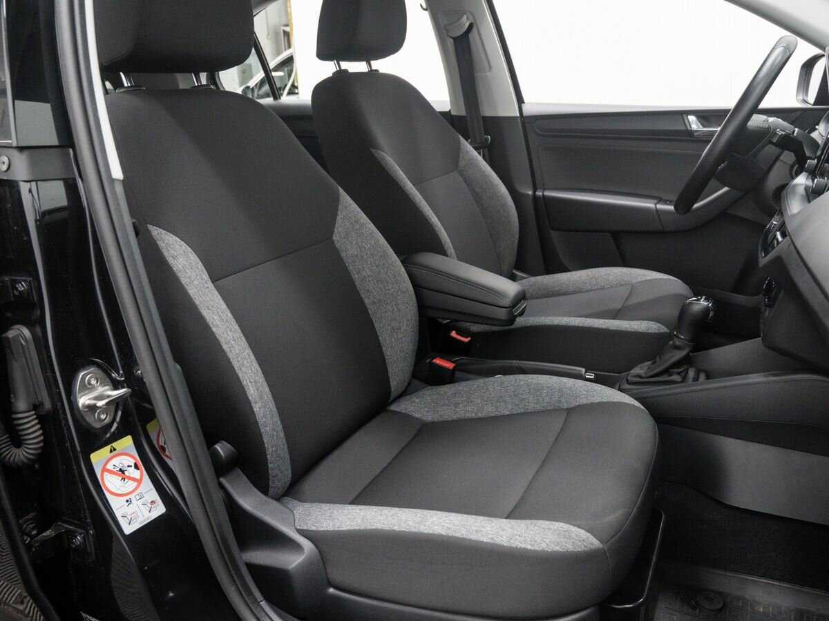Купить Skoda Rapid с пробегом. Фото: #7