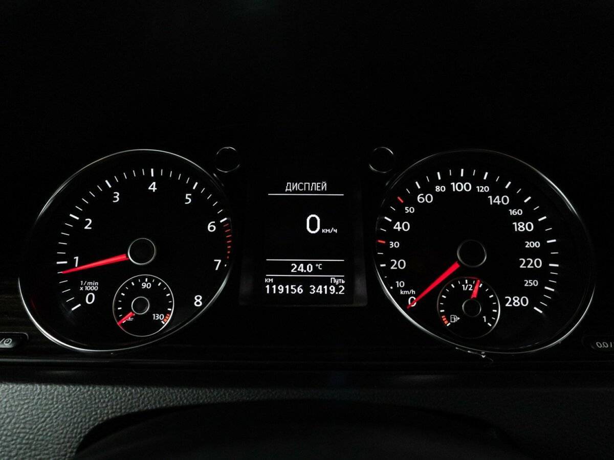 Купить Volkswagen Passat CC с пробегом. Фото: #11