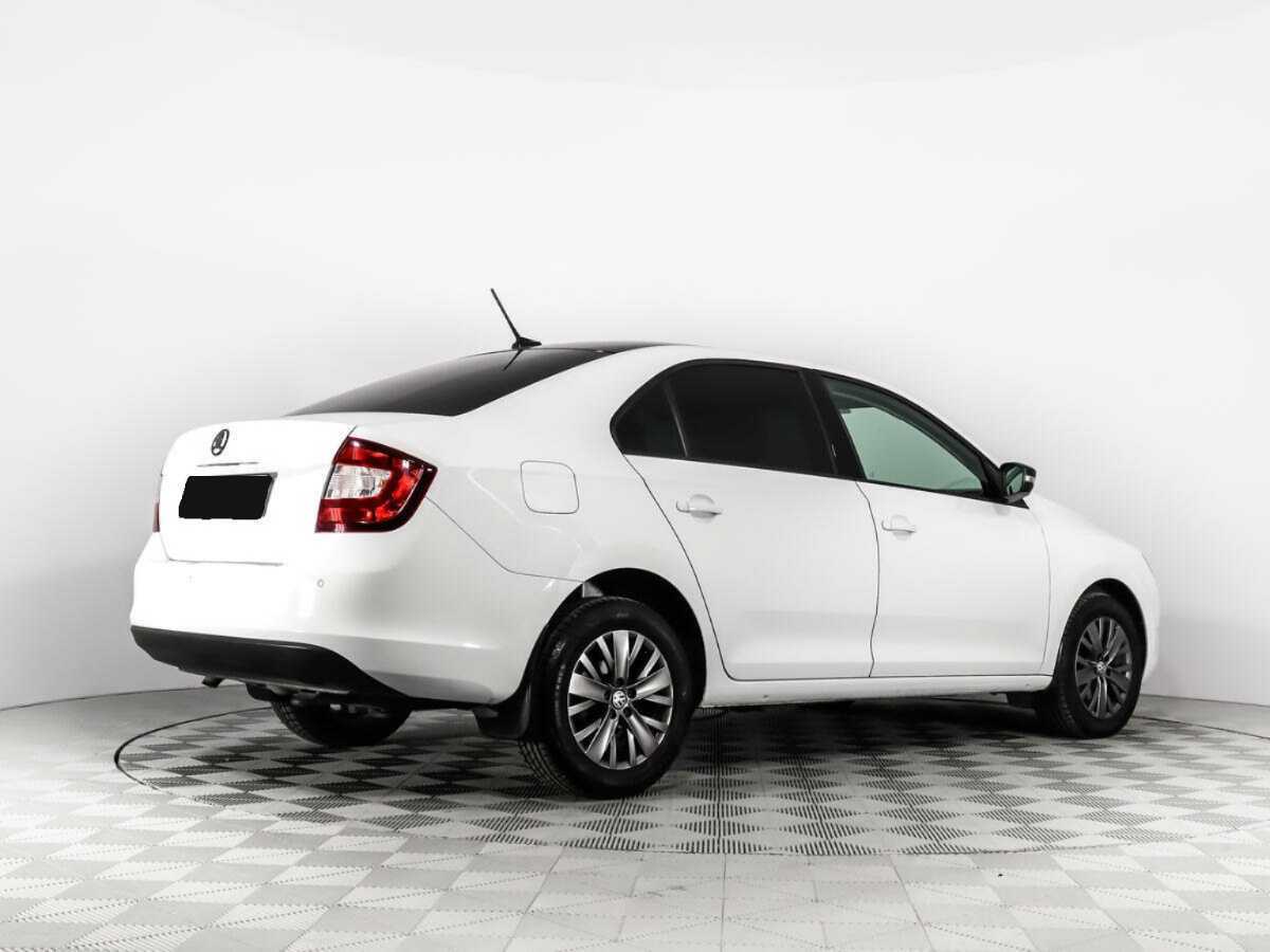 Купить Skoda Rapid с пробегом. Фото: #4