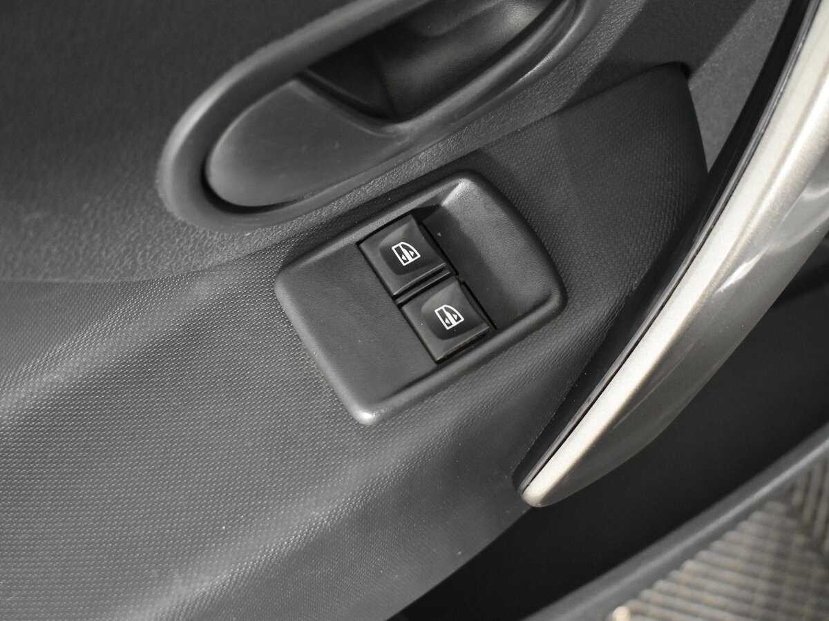 Купить Renault Logan с пробегом. Фото: #7