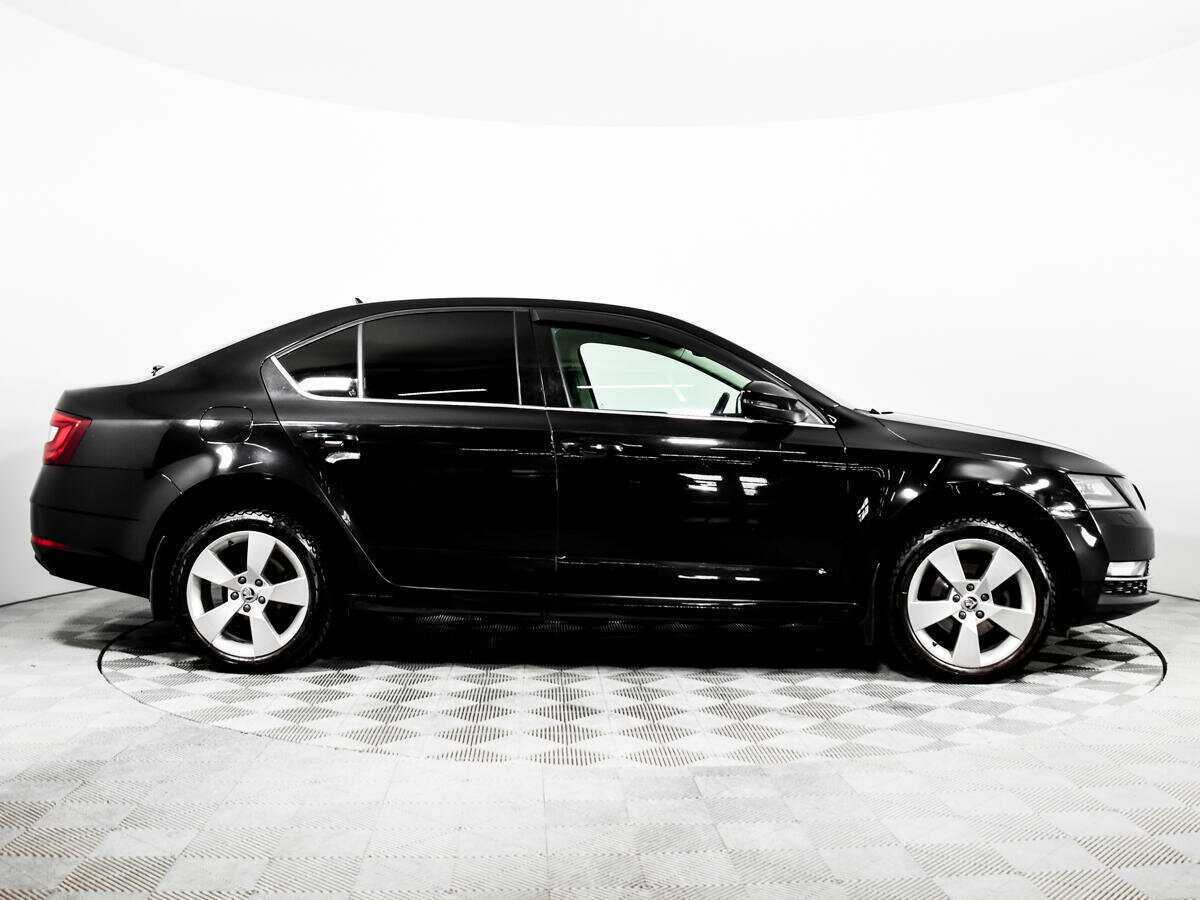 Купить Skoda Octavia с пробегом. Фото: #3