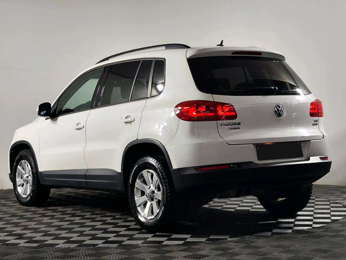 Купить Volkswagen Tiguan с пробегом. Фото: #3