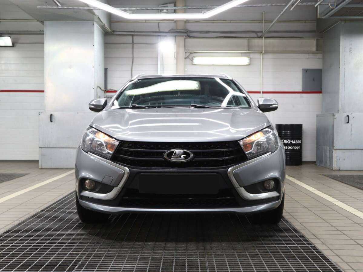 Купить Lada (ВАЗ) Vesta с пробегом. Фото: #1