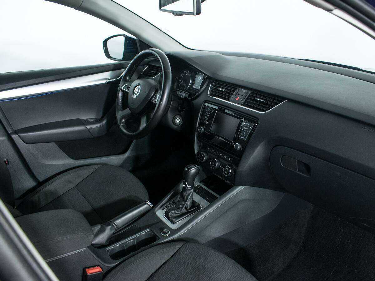 Купить Skoda Octavia с пробегом. Фото: #8