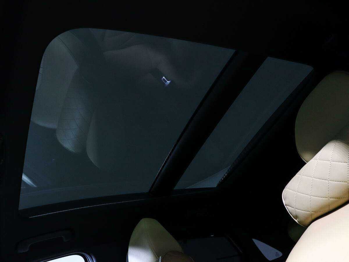 Купить Kia K5 с пробегом. Фото: #12