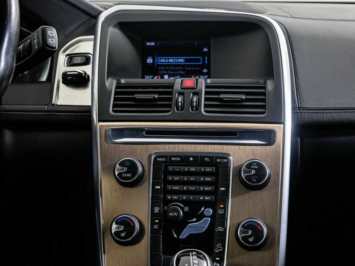 Купить Volvo XC60 с пробегом. Фото: #9