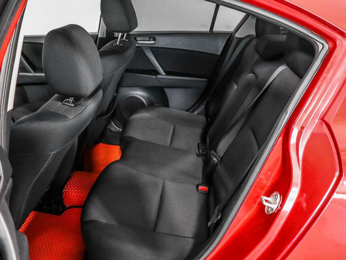 Купить Mazda 3 с пробегом. Фото: #9