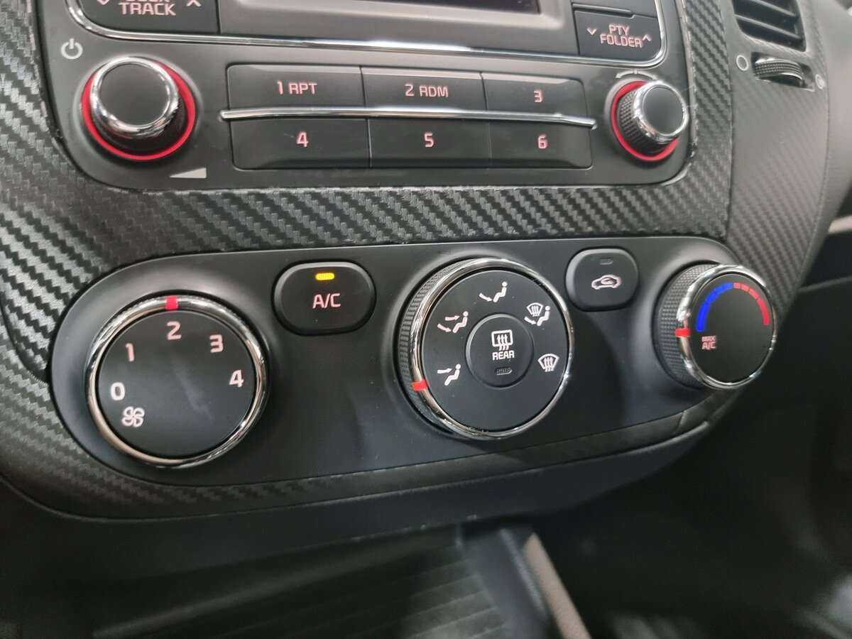 Купить Kia Cerato с пробегом. Фото: #15