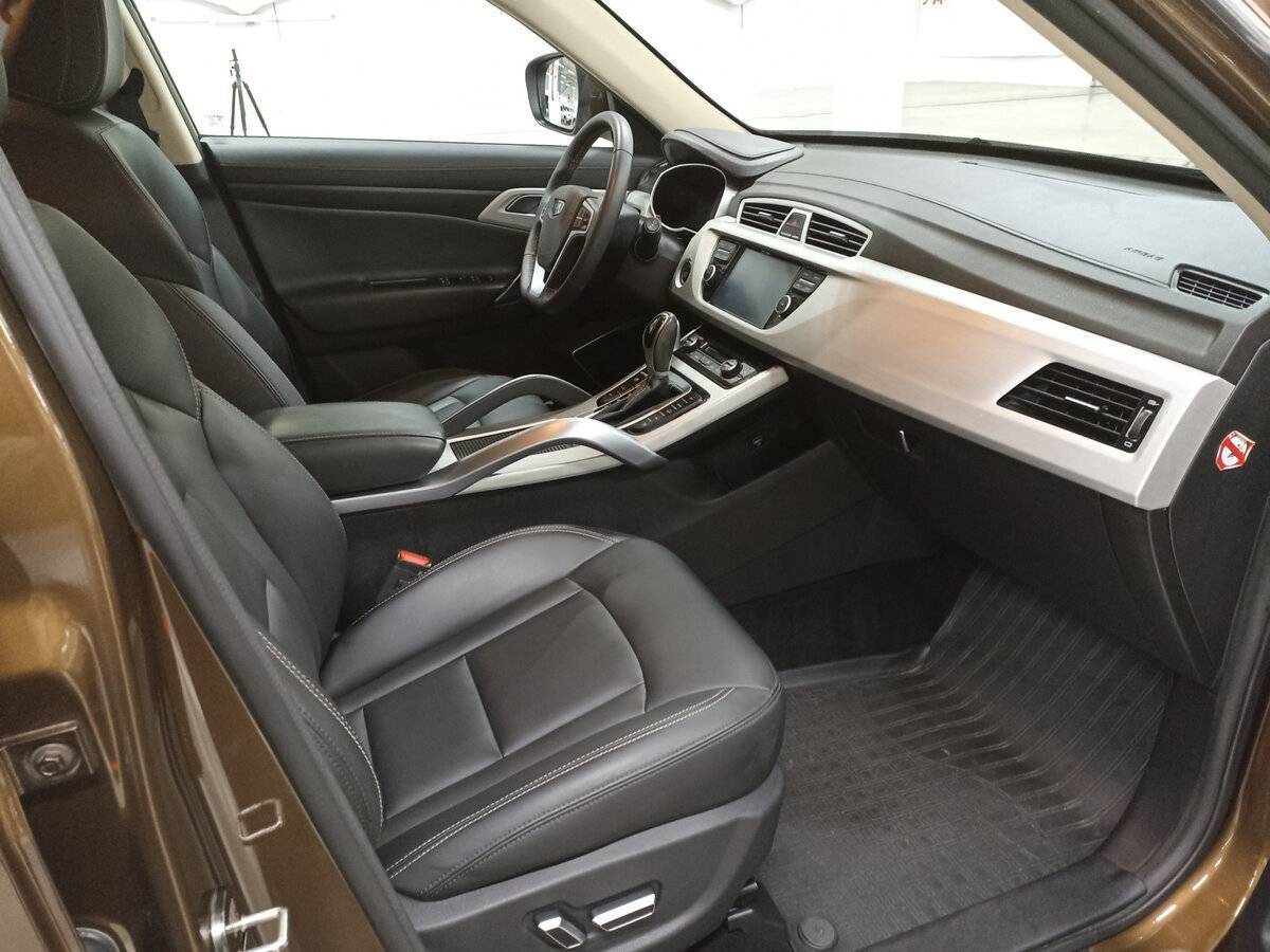 Купить Geely Atlas с пробегом. Фото: #10