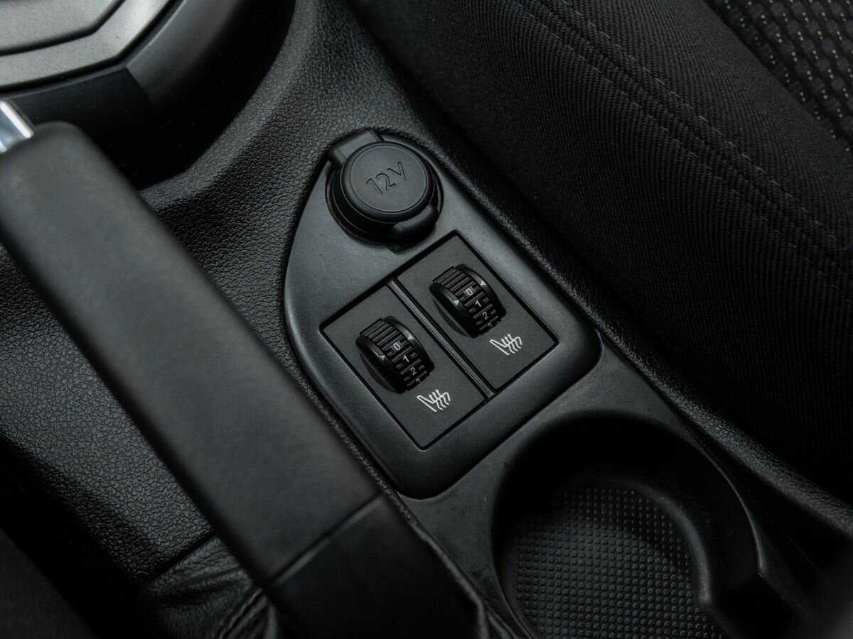 Купить Peugeot 408 с пробегом. Фото: #17