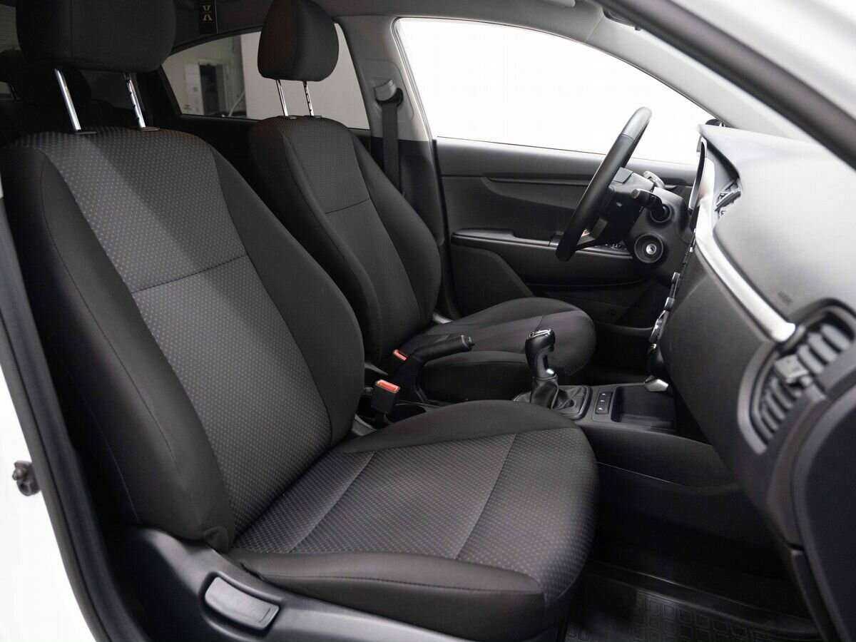 Купить Kia Rio с пробегом. Фото: #10