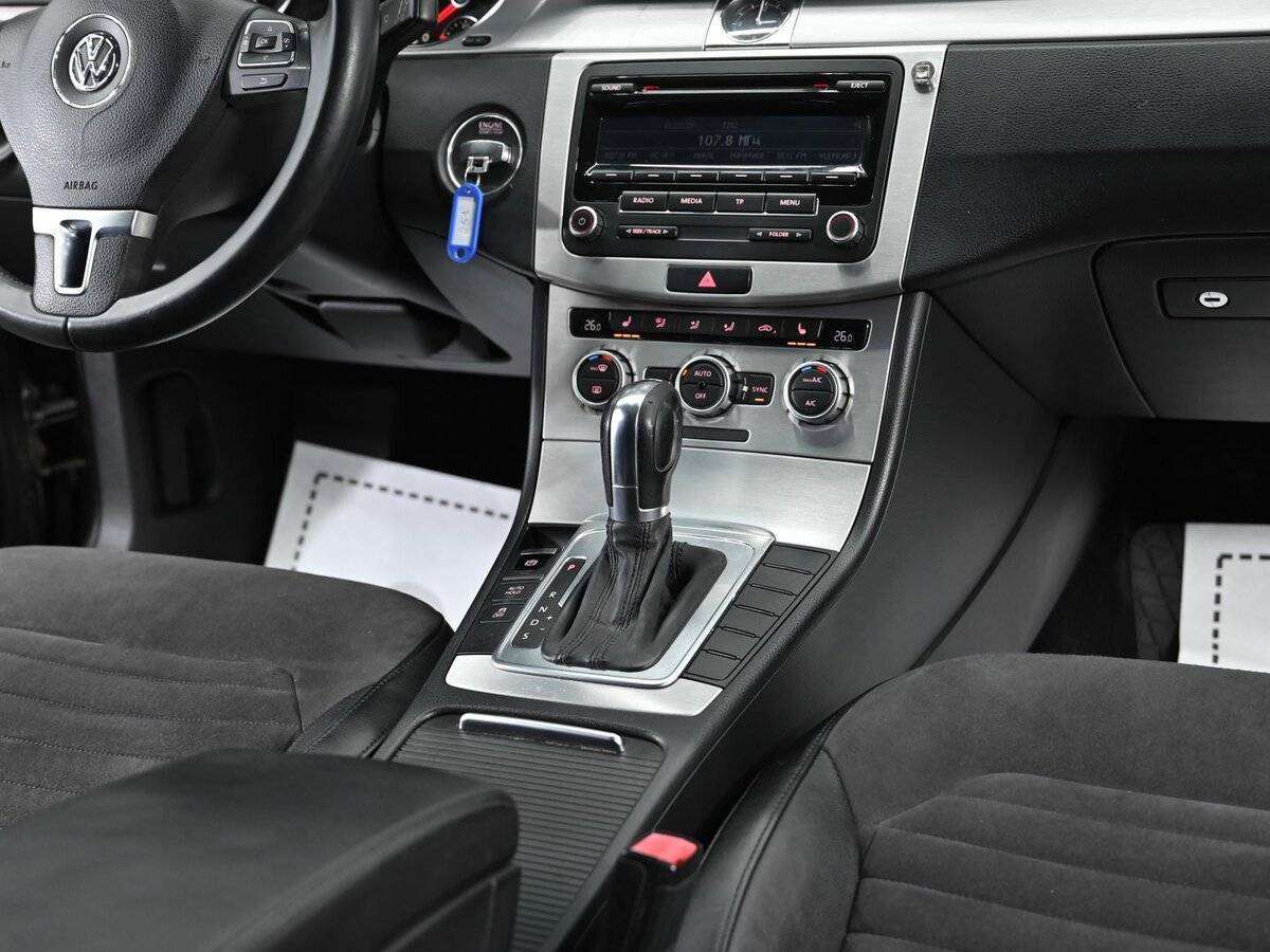 Купить Volkswagen Passat с пробегом. Фото: #10