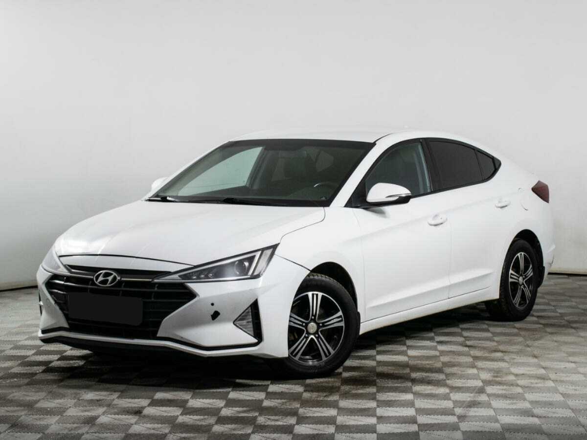 Купить Hyundai Elantra с пробегом. Посмотреть фото