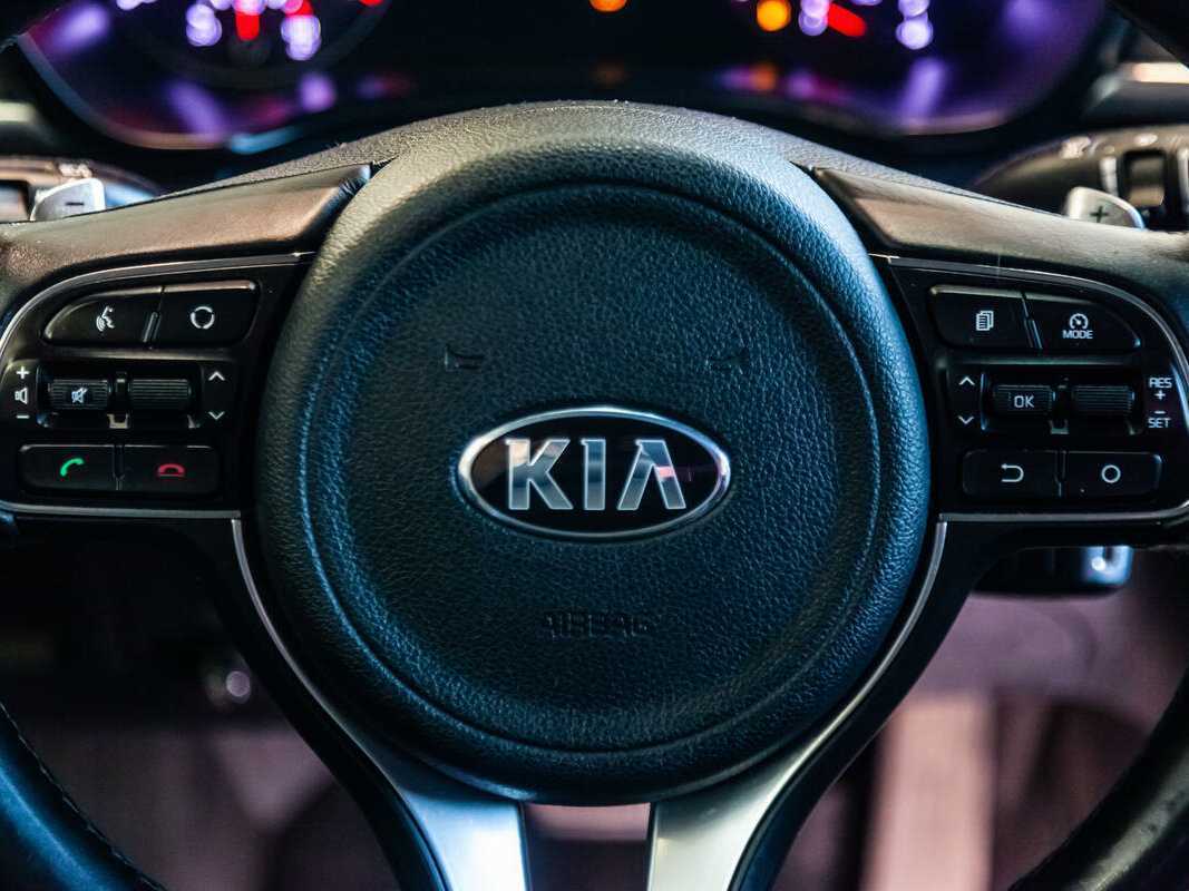 Купить Kia Optima с пробегом. Фото: #10