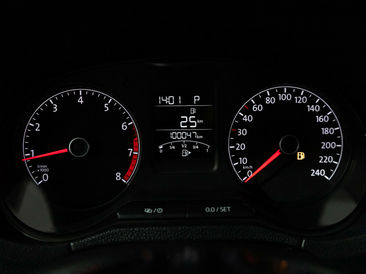 Купить Volkswagen Polo с пробегом. Фото: #11