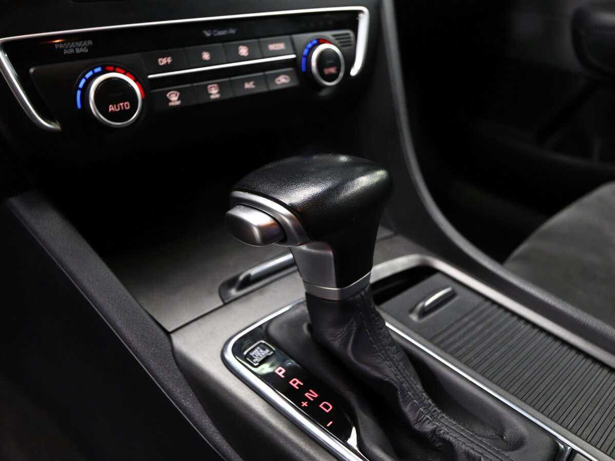 Купить Kia Optima с пробегом. Фото: #15