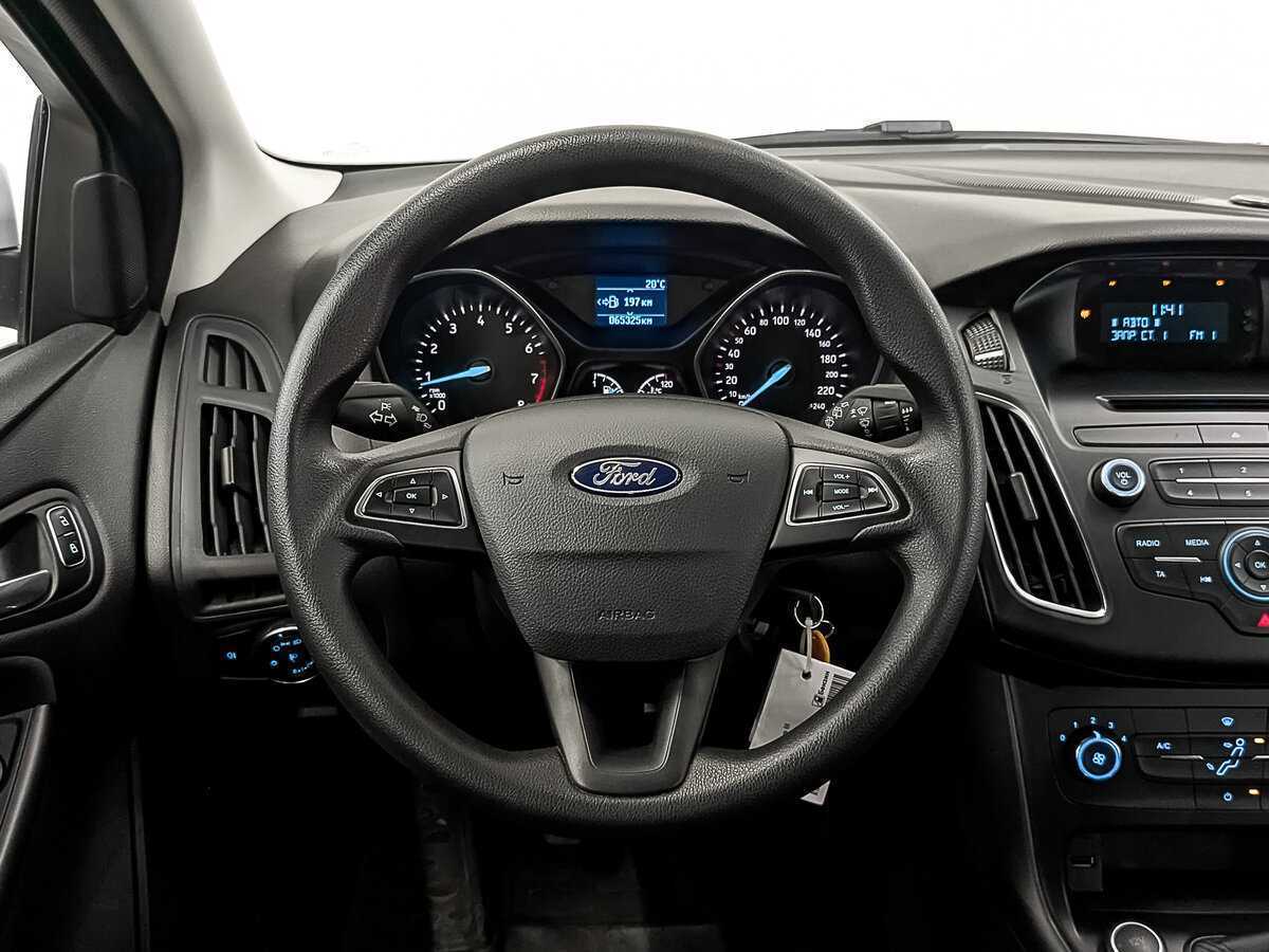Купить Ford Focus с пробегом. Фото: #19