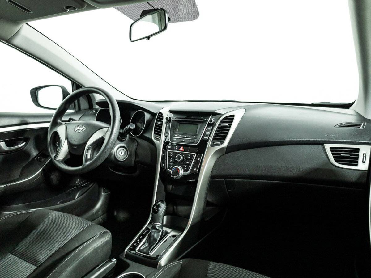 Купить Hyundai i30 с пробегом. Фото: #8