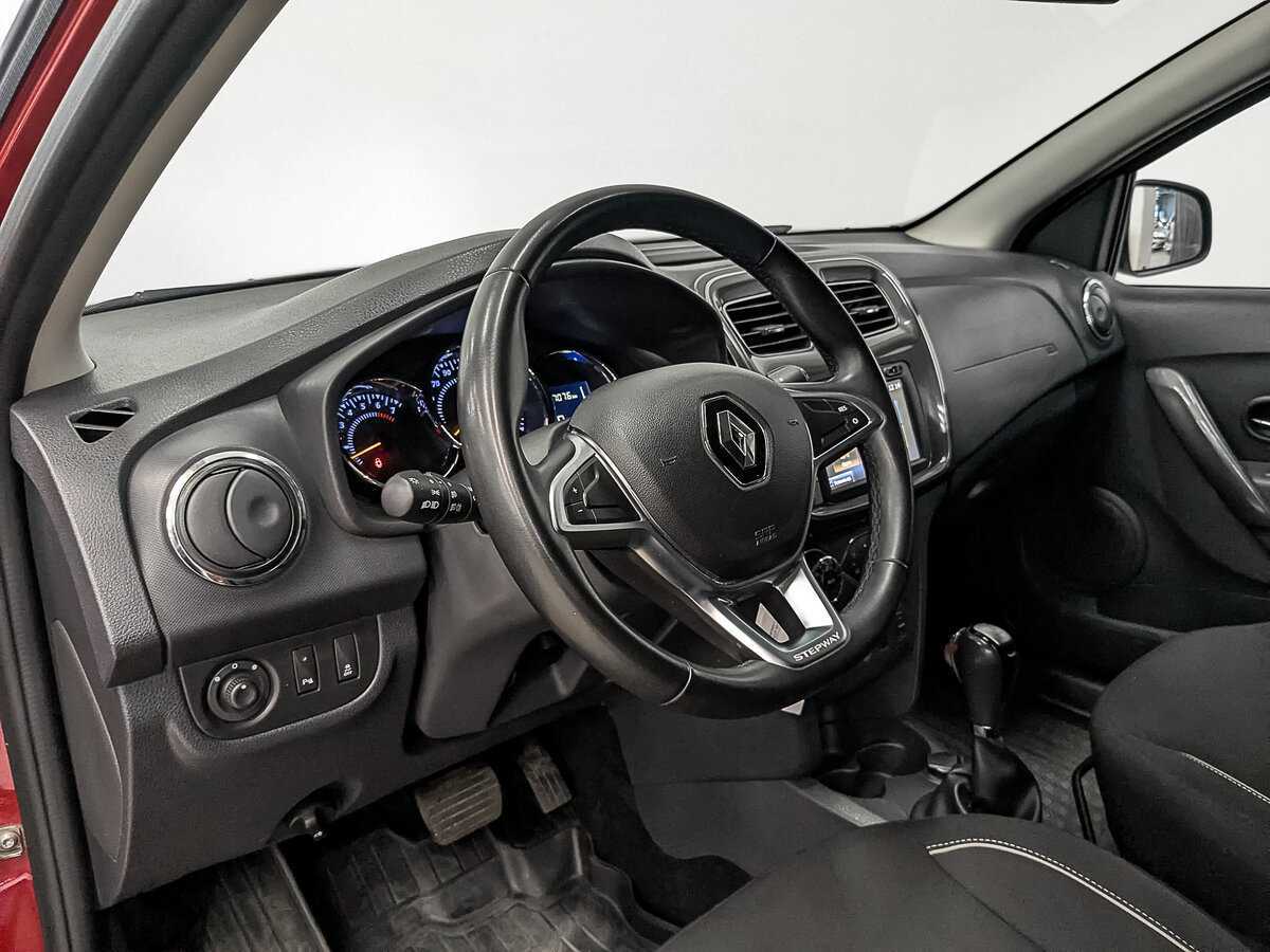 Купить Renault Sandero с пробегом. Фото: #12
