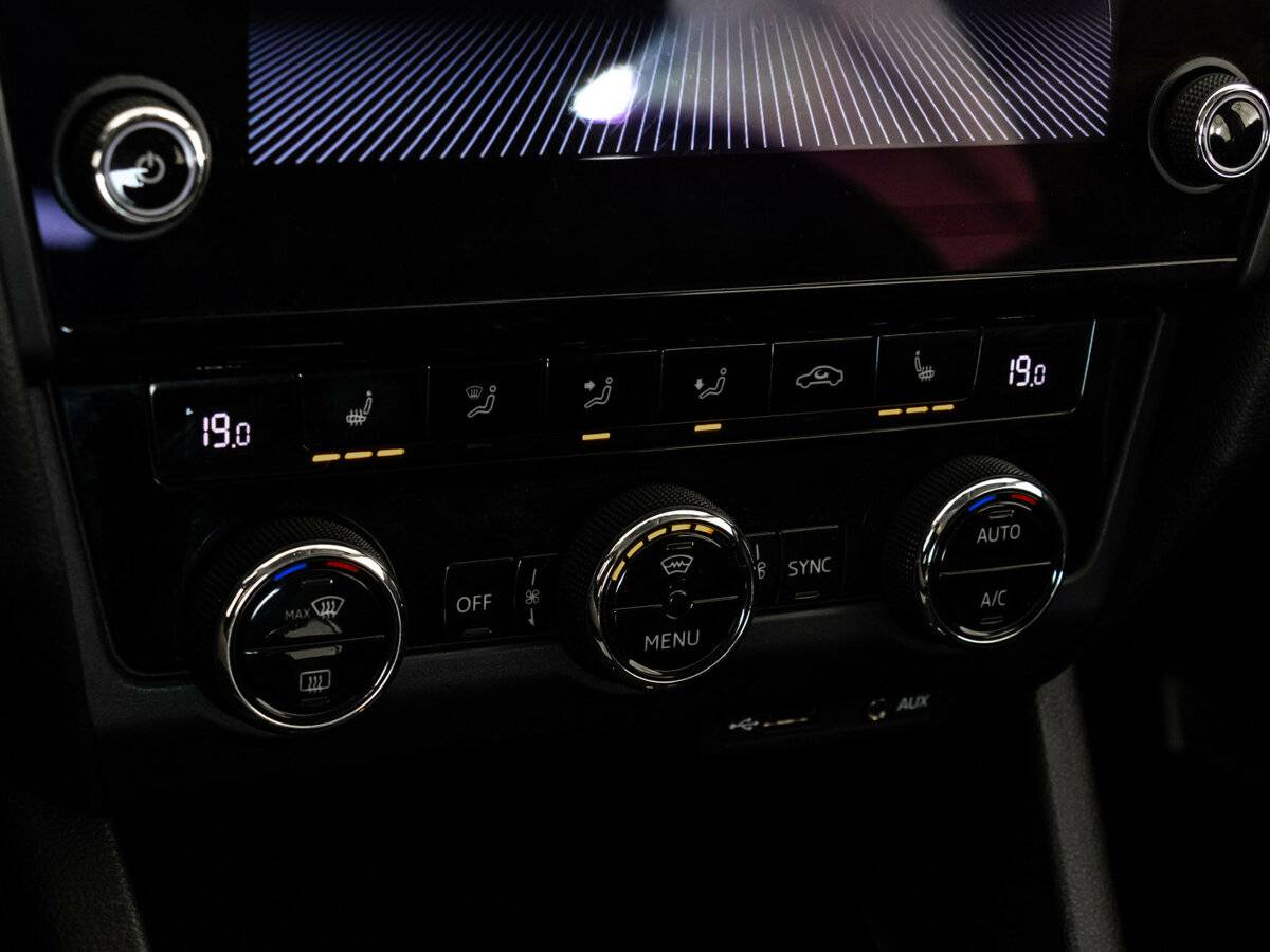 Купить Skoda Octavia с пробегом. Фото: #10