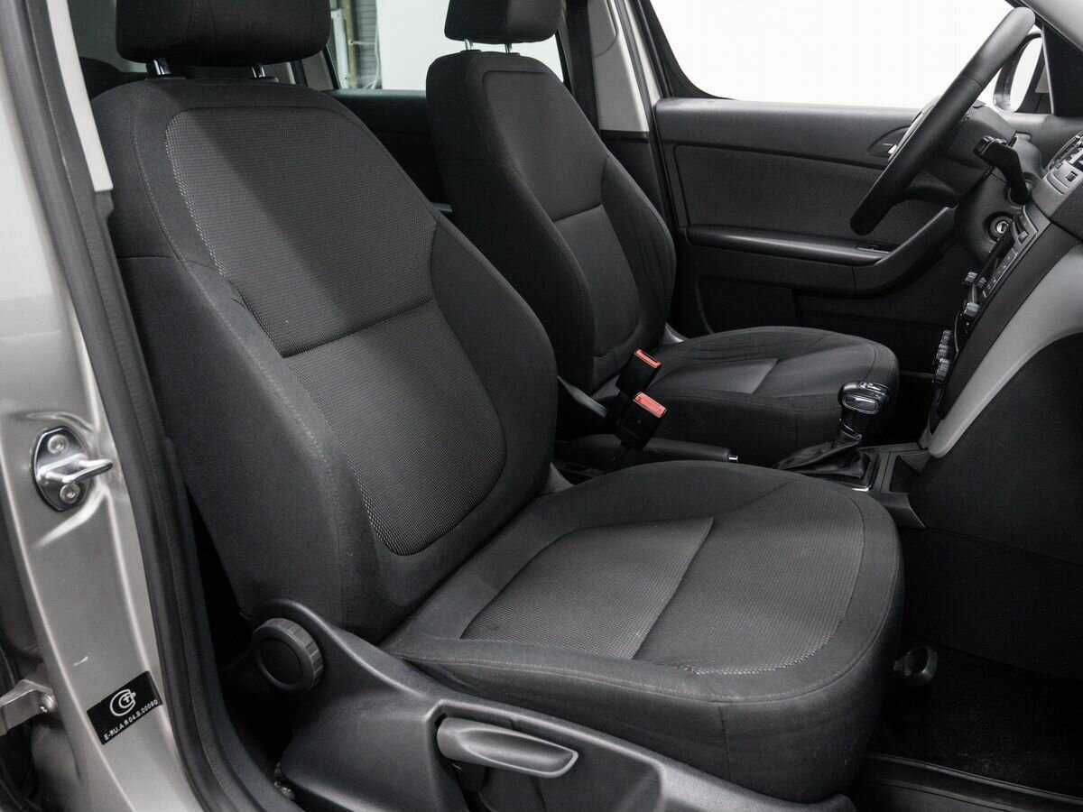 Купить Skoda Yeti с пробегом. Фото: #7