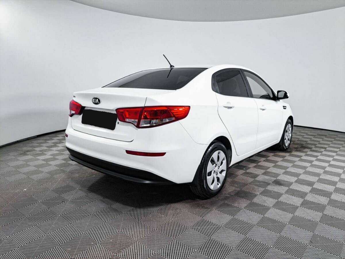 Купить Kia Rio с пробегом. Фото: #4