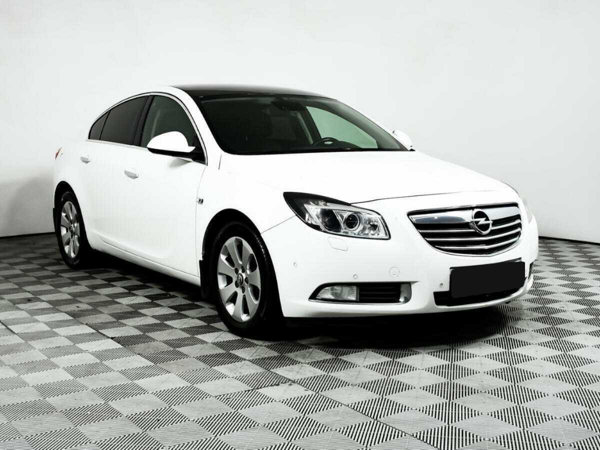 Купить Opel Insignia с пробегом. Фото: #2